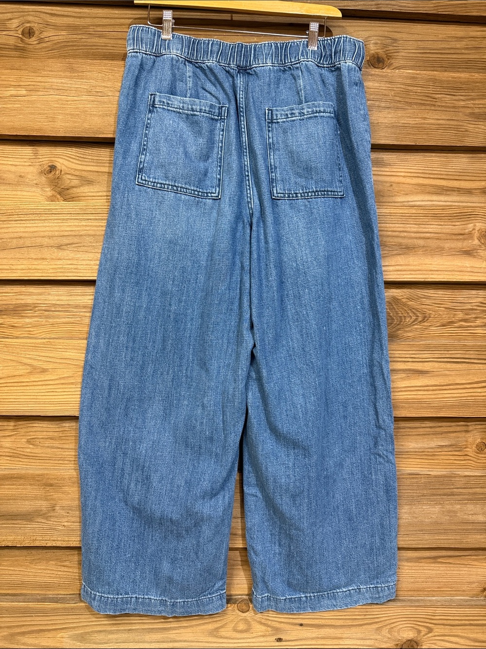 GAP High-Rise Wide-Leg Denim Jeans - Picture 3 of 6